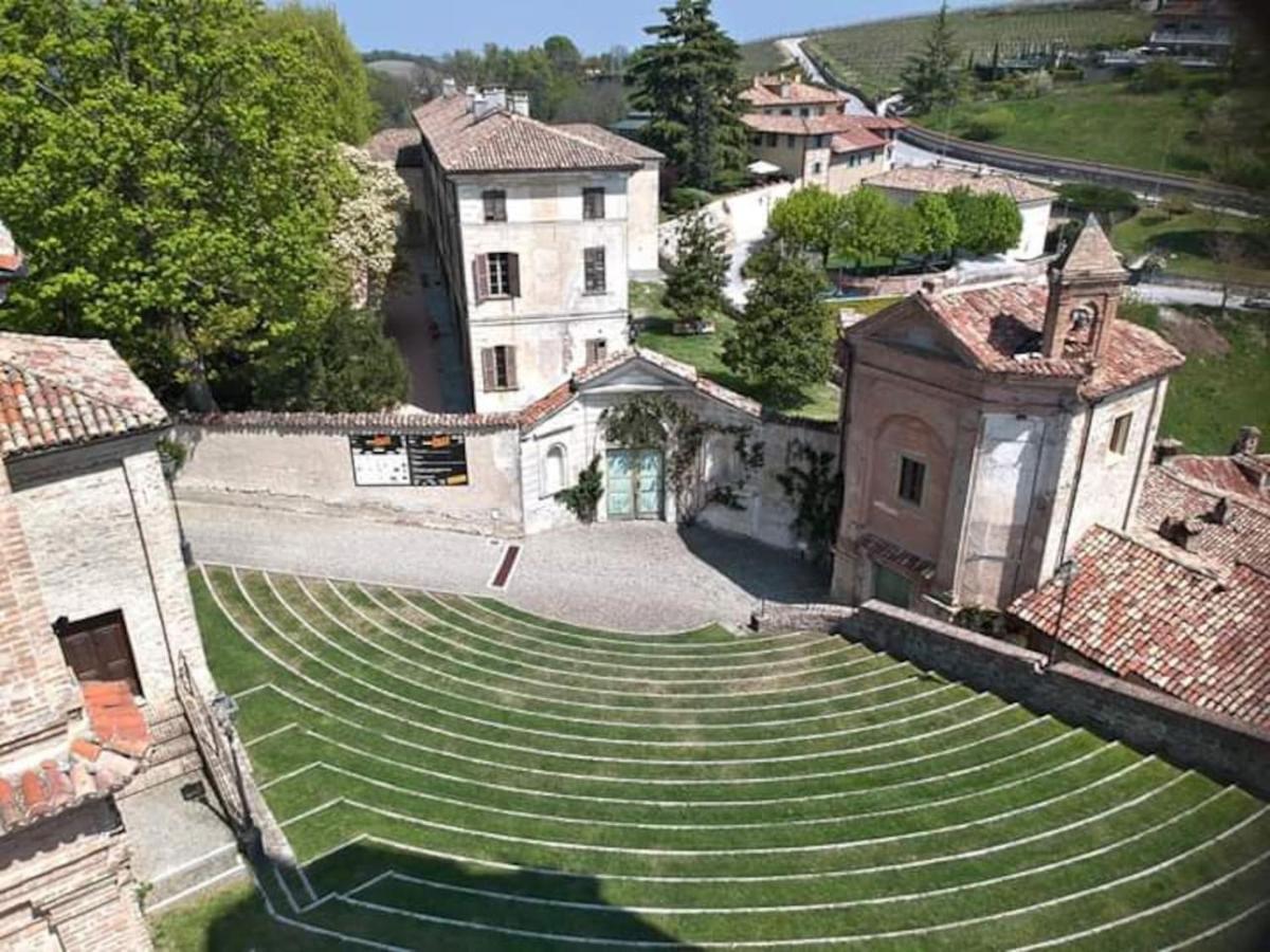 Langhe Belvedere Apartment Monforte dʼAlba Eksteriør bilde