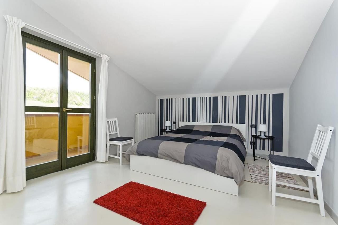 Langhe Belvedere Apartment Monforte dʼAlba Eksteriør bilde