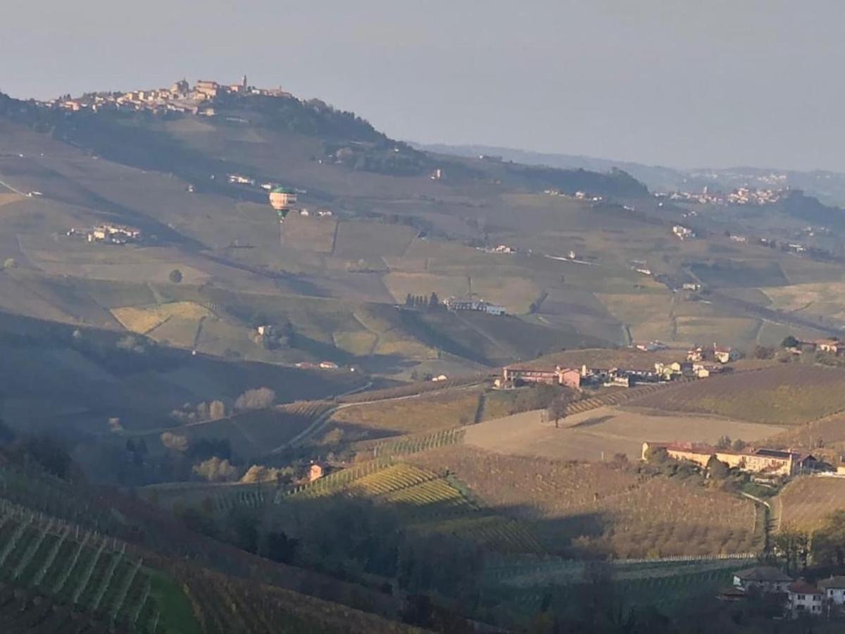 Langhe Belvedere Apartment Monforte dʼAlba Eksteriør bilde