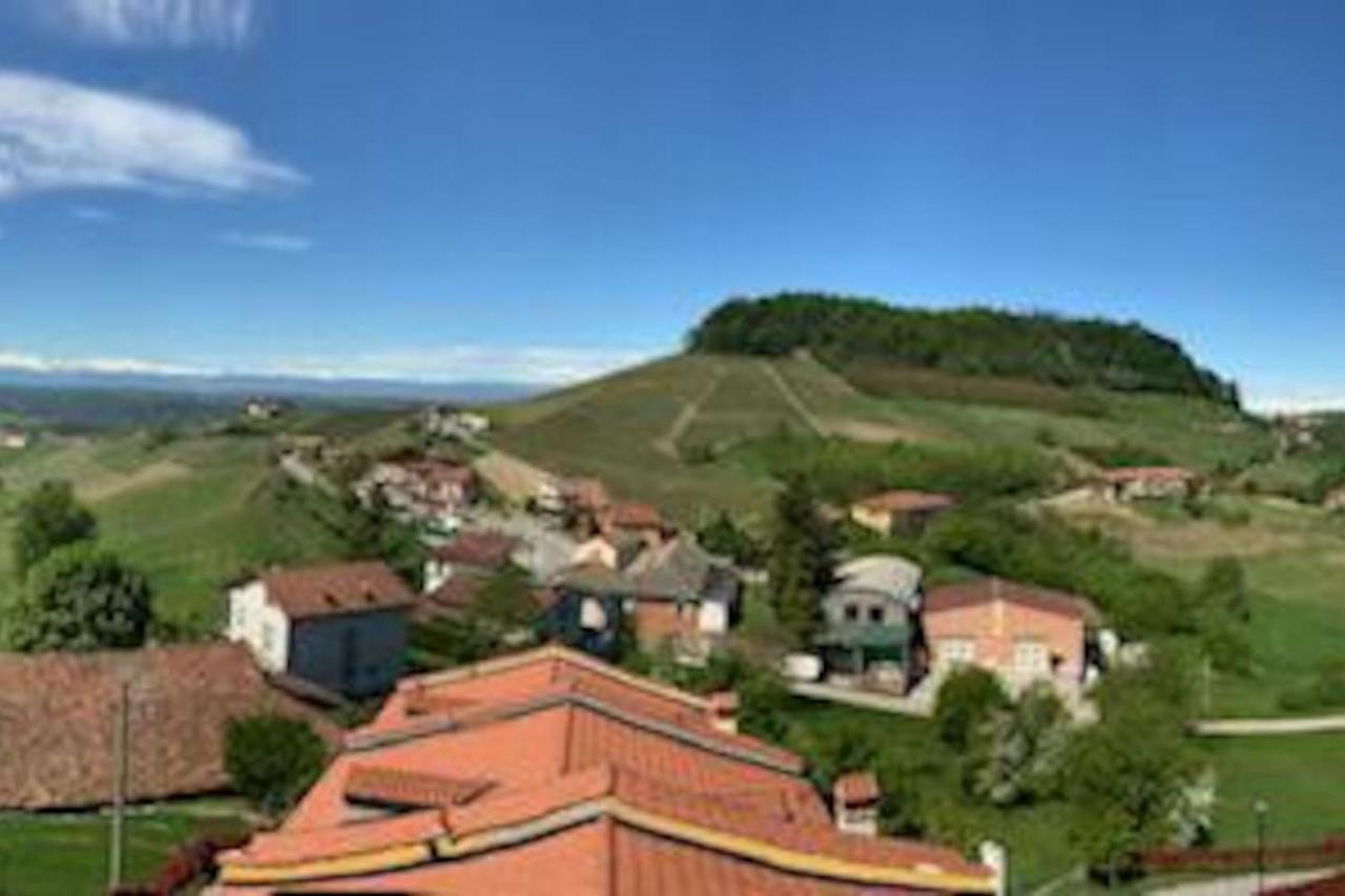 Langhe Belvedere Apartment Monforte dʼAlba Eksteriør bilde
