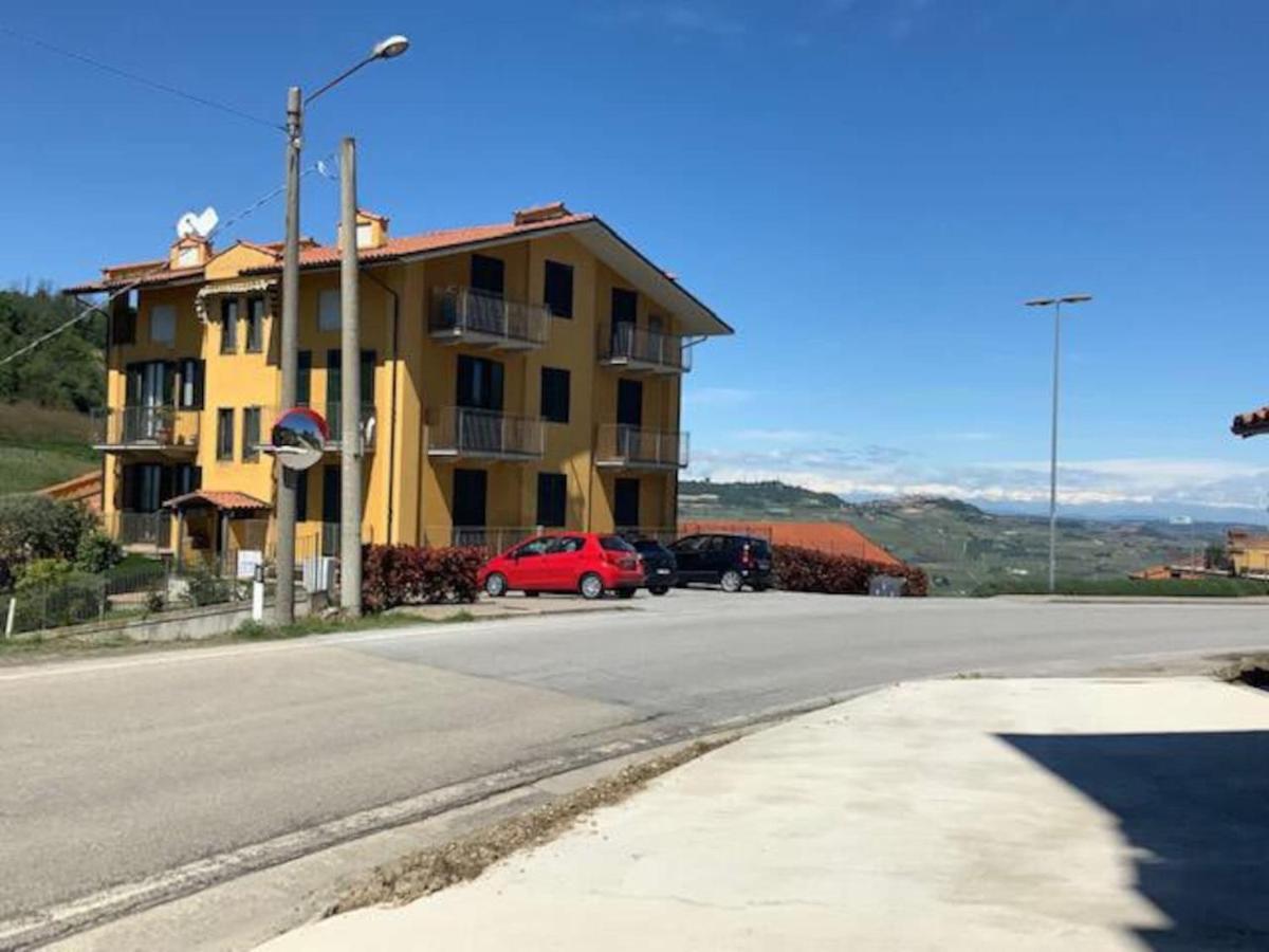 Langhe Belvedere Apartment Monforte dʼAlba Eksteriør bilde